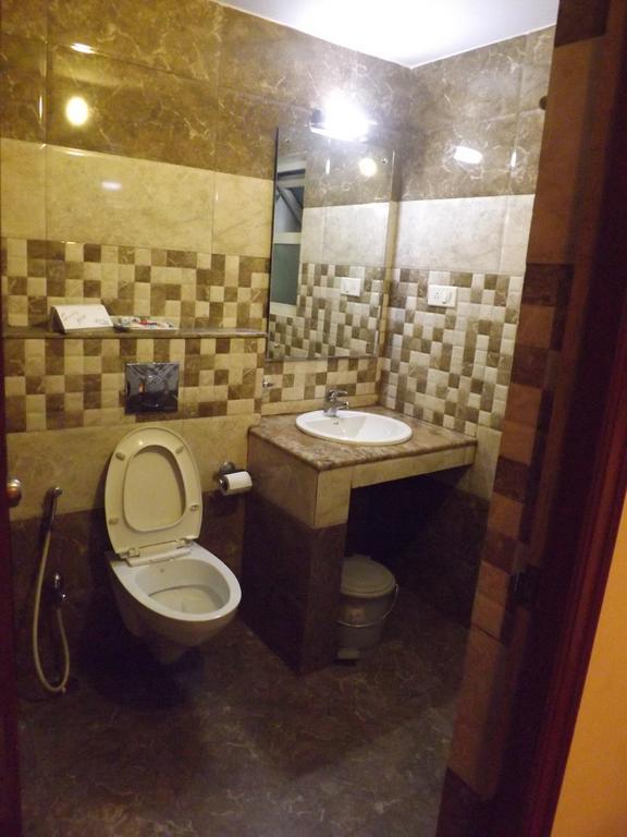 The Majestic Crown Hotel Ooty Kamer foto