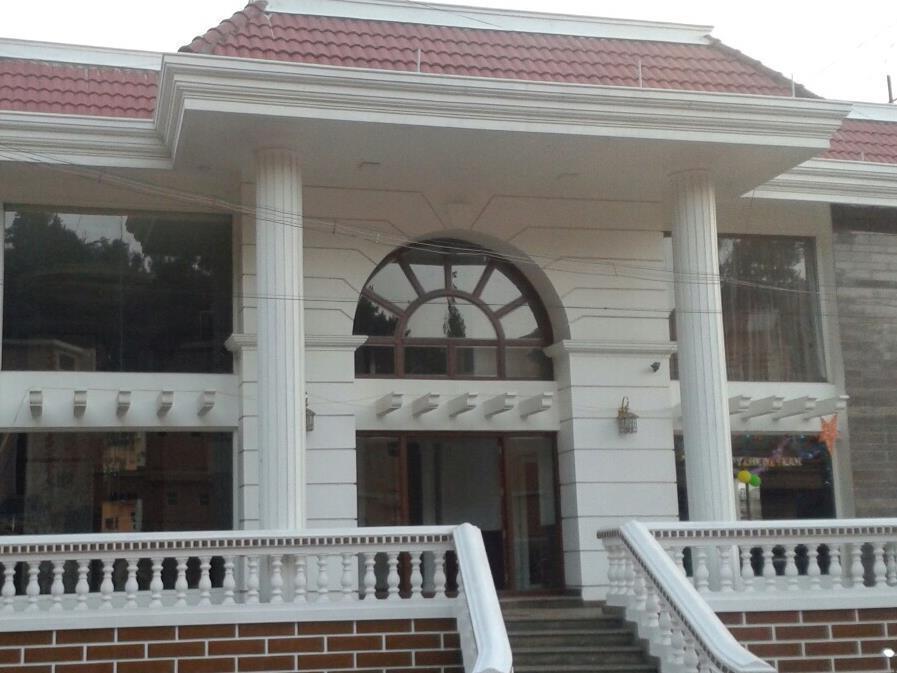 The Majestic Crown Hotel Ooty Buitenkant foto